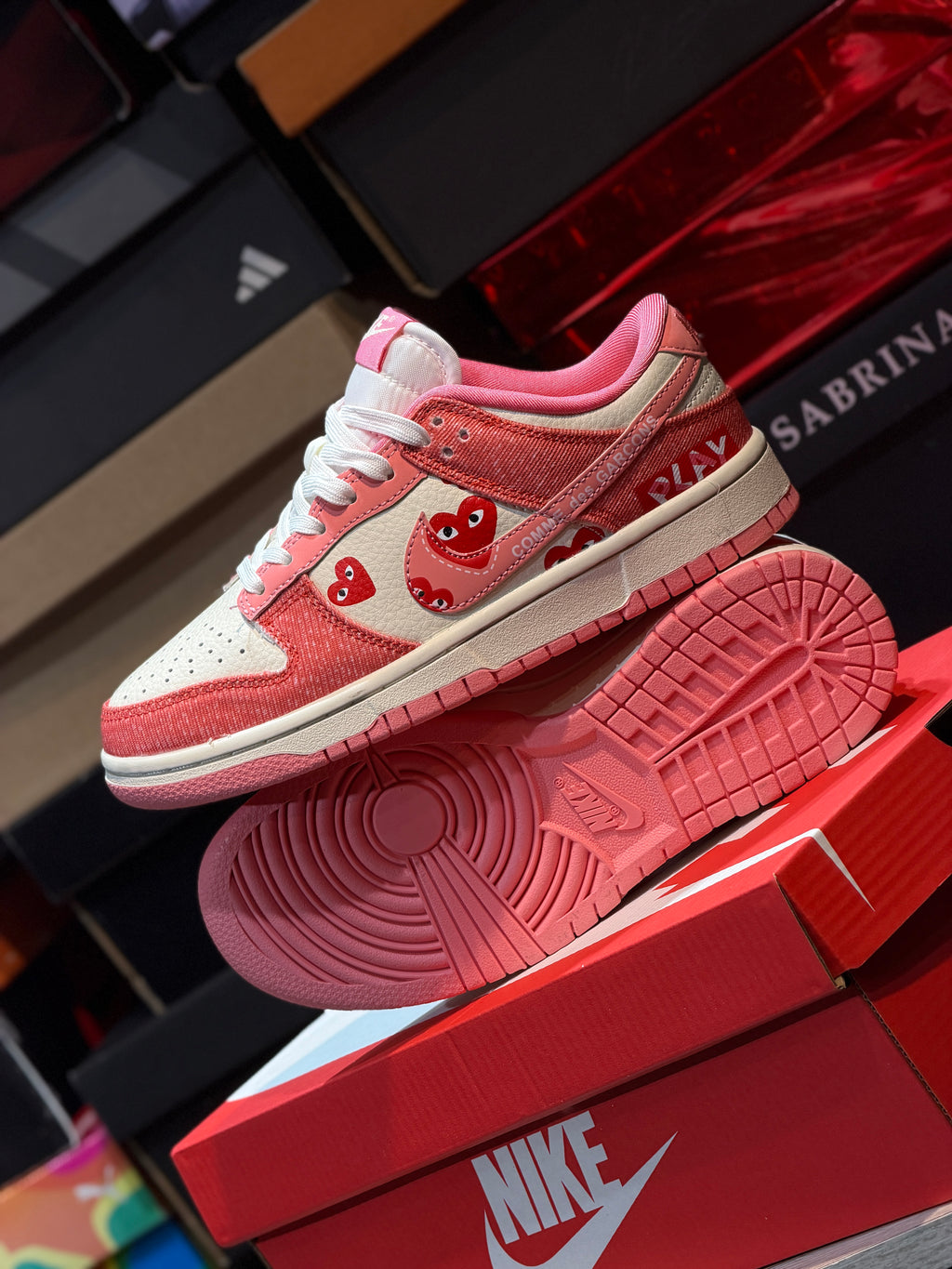 Nike Dunk Low x Comme des Garçons PLAY