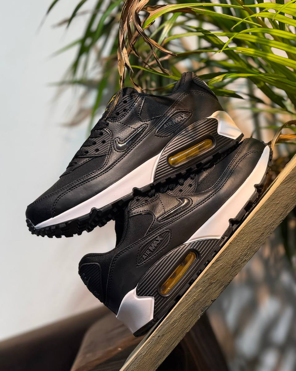 Nike Air Max 90 “Black Thunder Yellow”