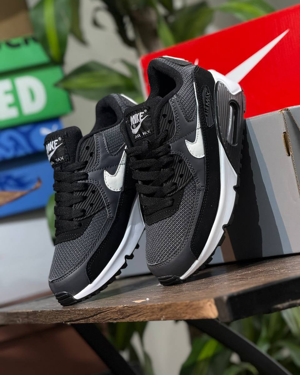 Nike Air Max 90 Core Black / Smoke Grey