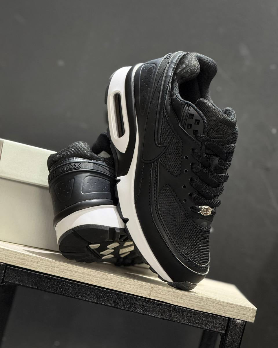 Nike Air Max BW Black / White