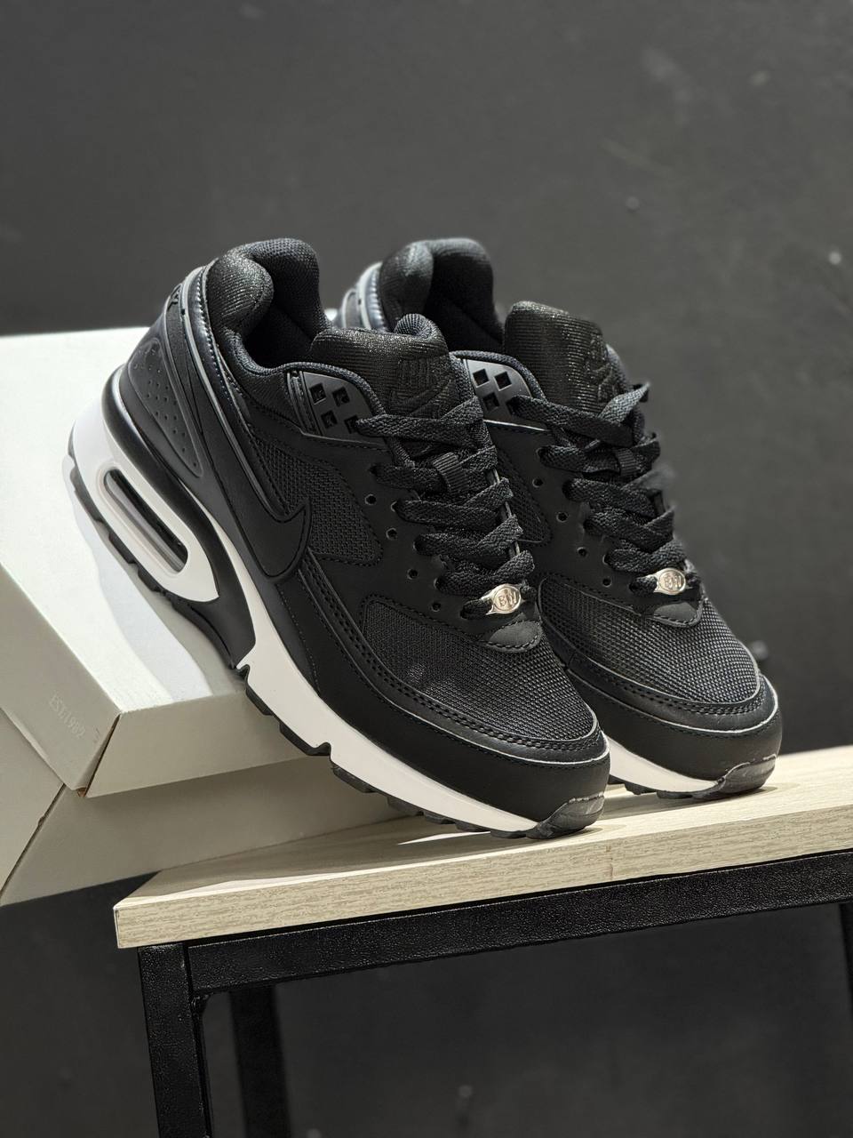 Nike Air Max BW Black / White