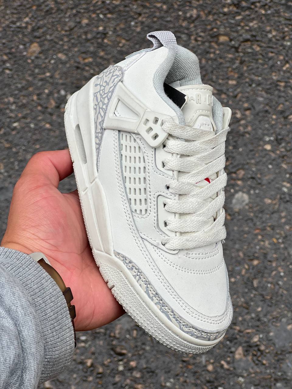 JORDAN 4 BEIGE KIDS