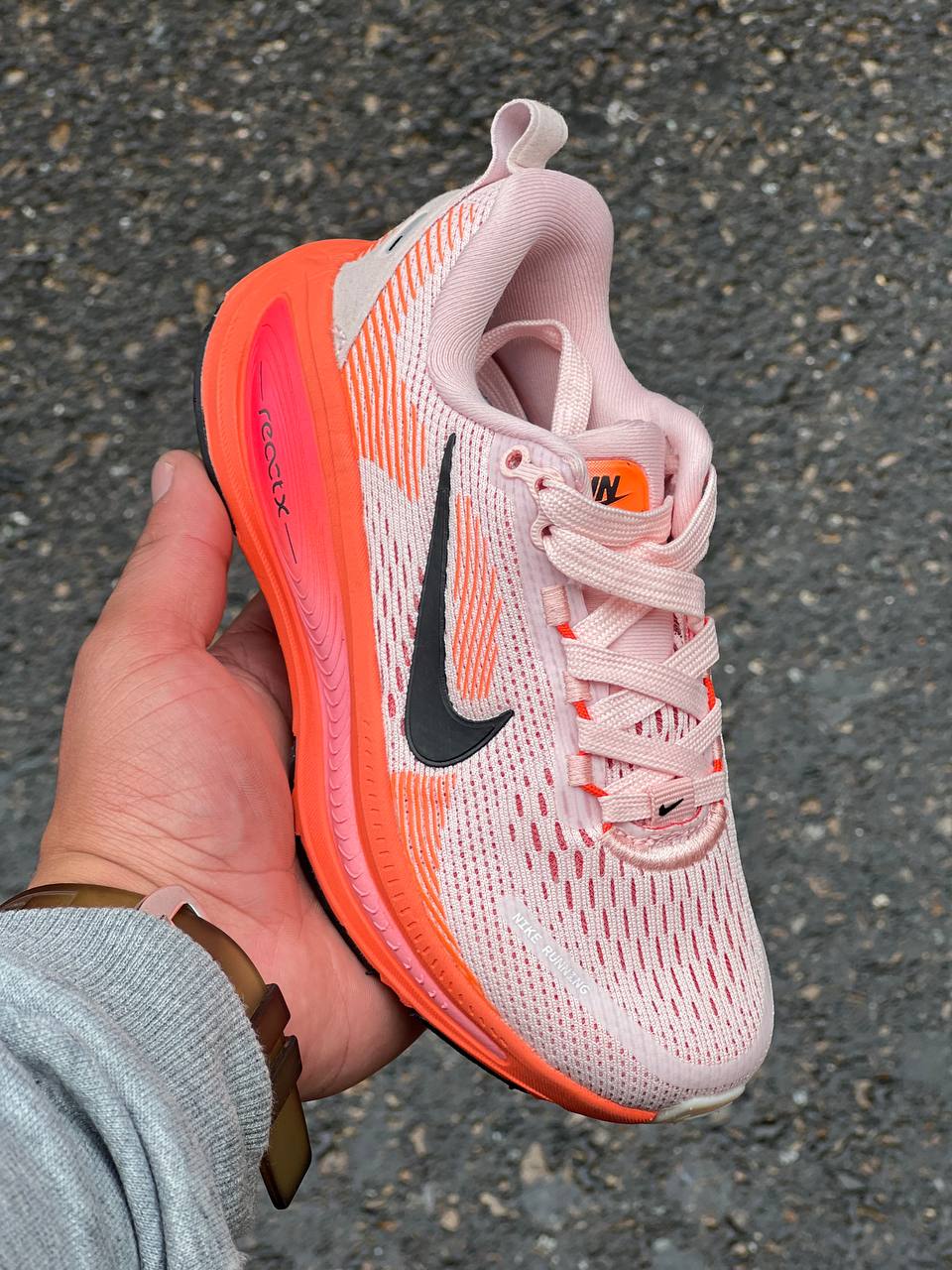 NIKE RUNNING SALMON KIDS