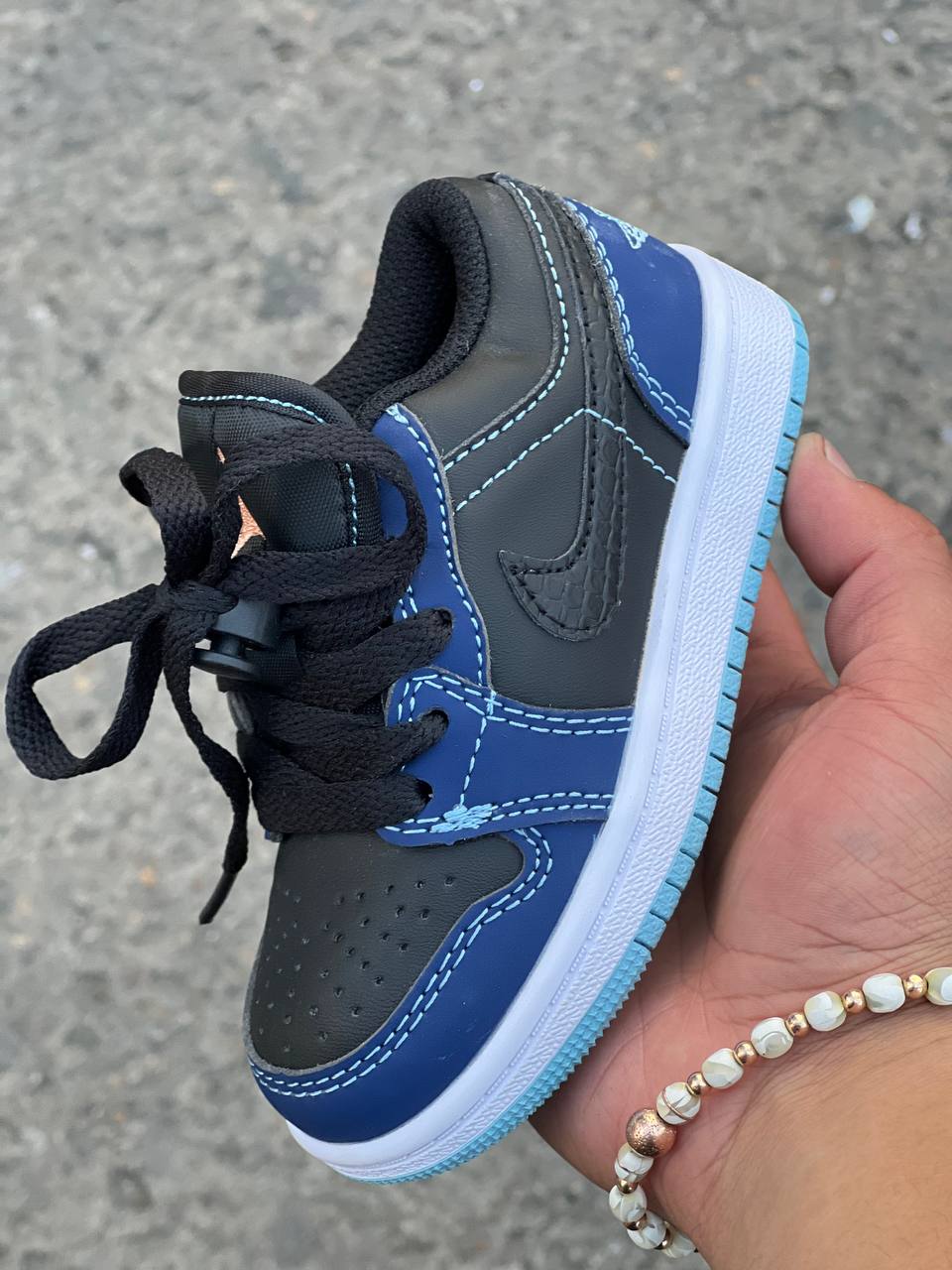 JORDAN 1 LOW KIDS