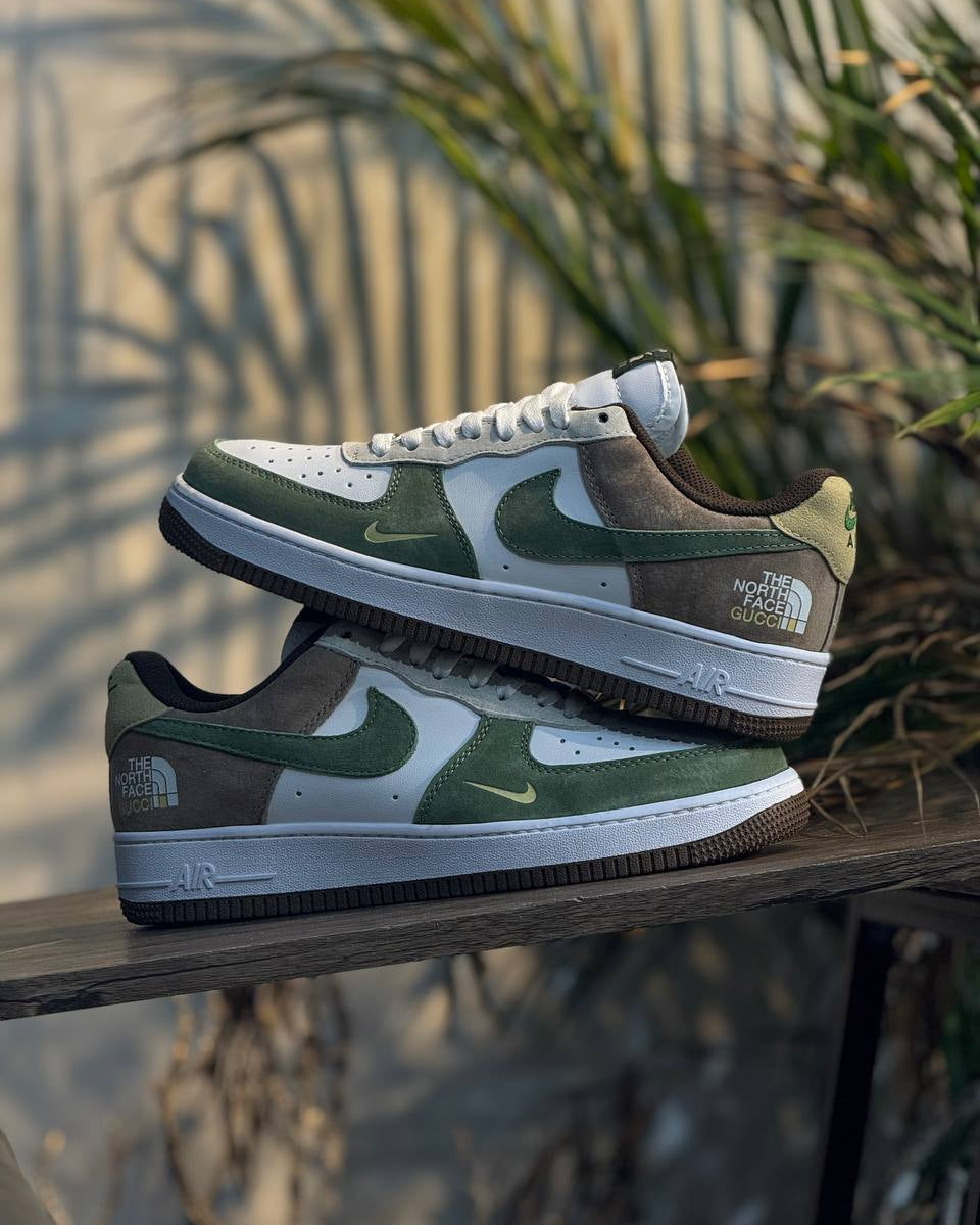 NIKE AIR FORCE 1 LOW THE NORTH FACE GREEN EDITION