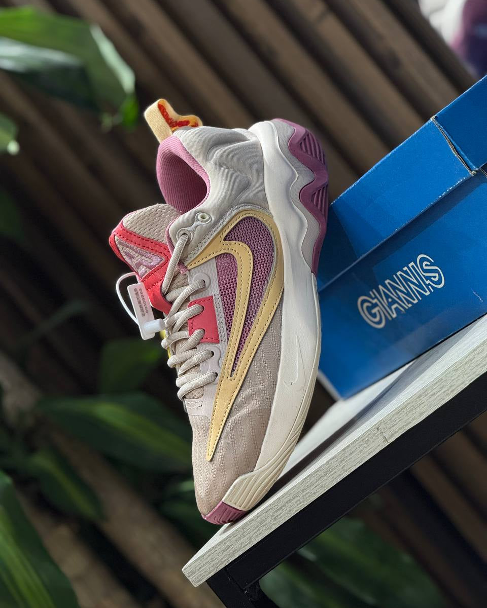NIKE GIANNIS IMMORTALITY 3 ARENA ROSA