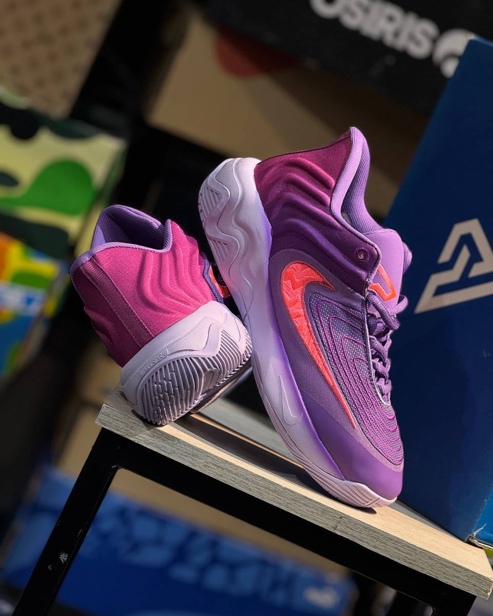 NIKE GIANNIS IMMORTALITY 3 PURPLE ORANGE