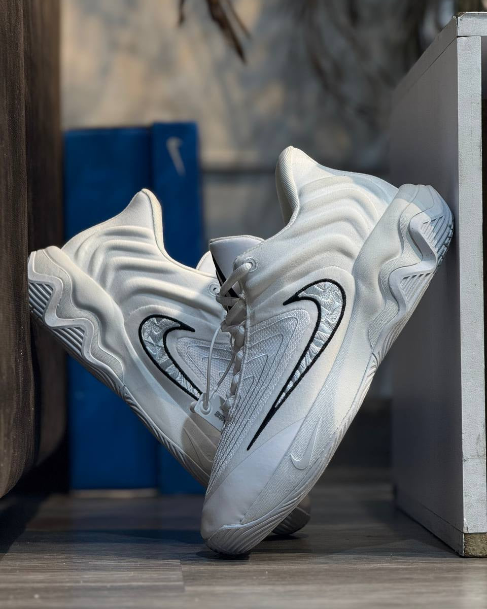 NIKE JA 3 LIGHT SHOW