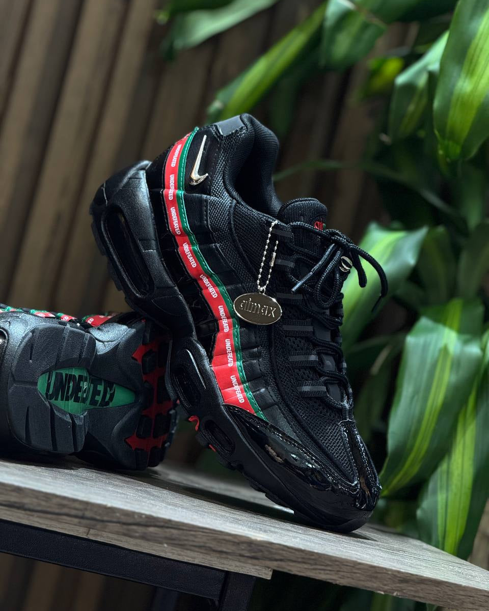 NIKE AIR MAX 95 UNDEFEATED BLACK RED GREEN
