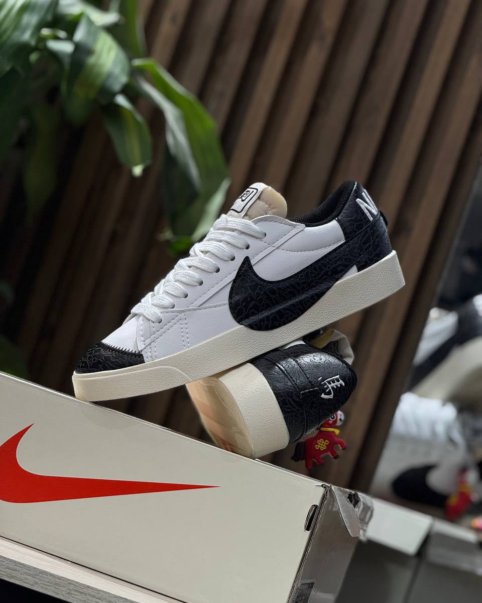 NIKE BLAZER LOW WHITE BLACK ELEPHANT