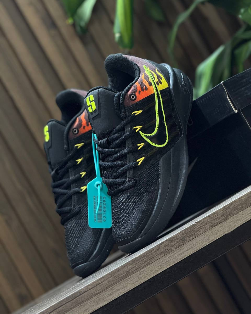NIKE SABRINA 3 BLACK NEON FIRE