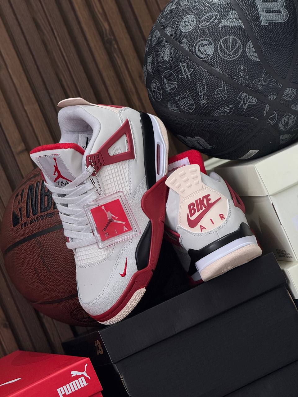 Jordan Retro 4 Fire Red