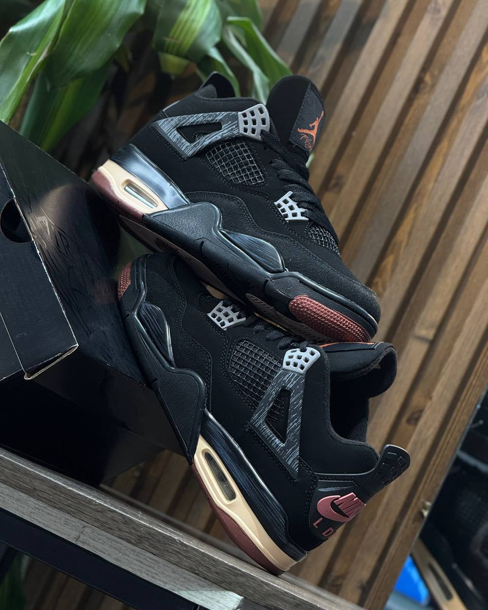 NIKE AIR JORDAN 4 RETRO STARFISH BLACK / PINK