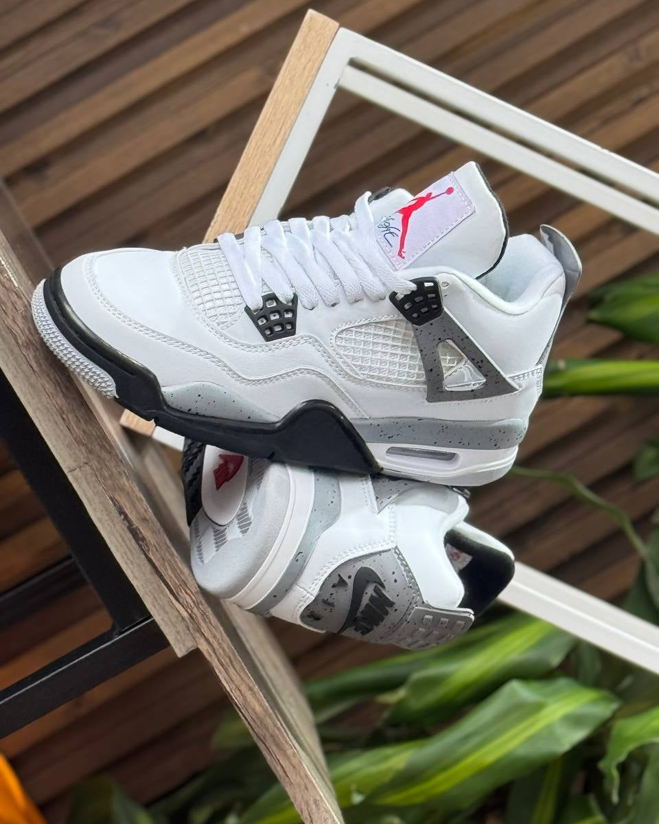 NIKE AIR JORDAN 4 RETRO WHITE / CEMENT GREY
