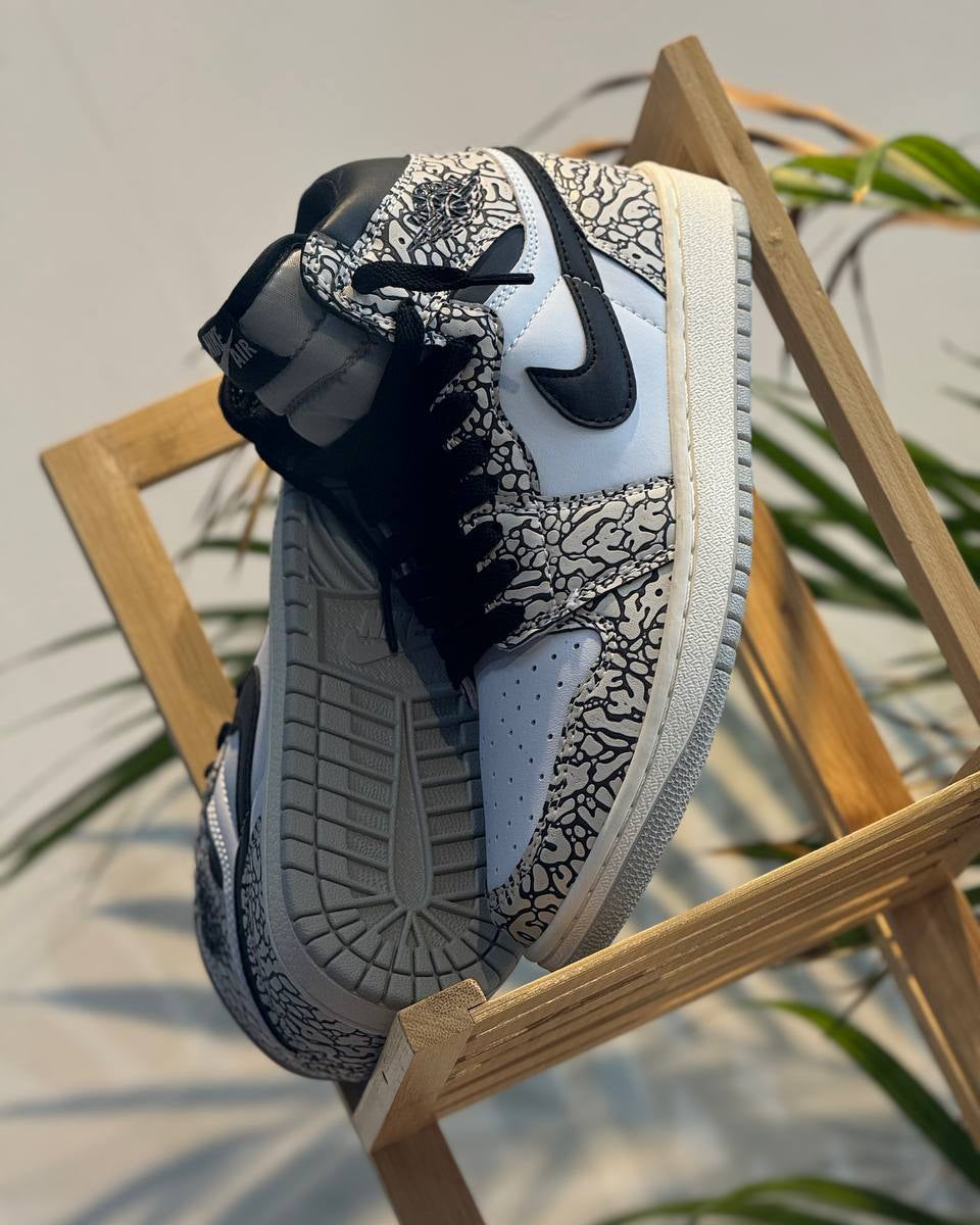 NIKE AIR JORDAN 1 MID ELEPHANT PRINT BLACK / WHITE / GREY