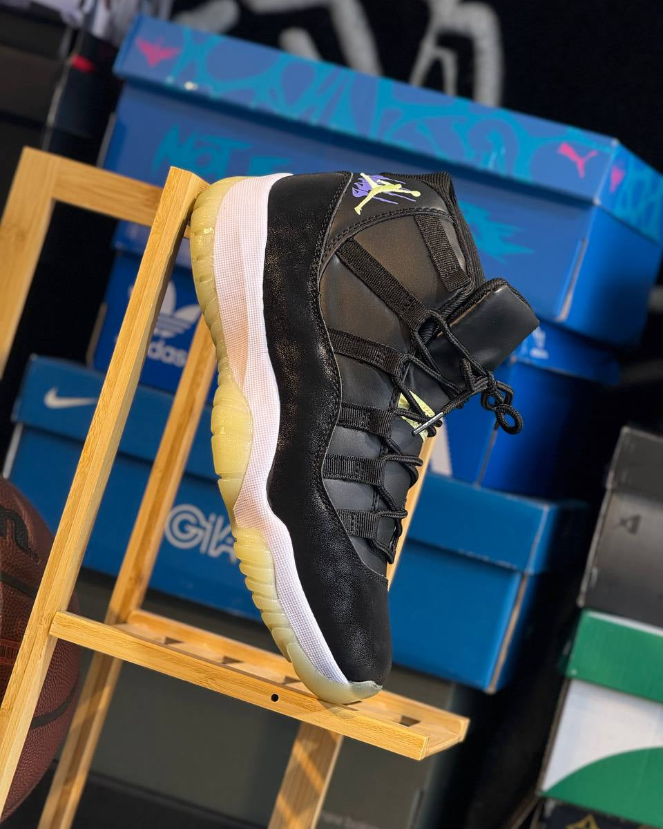 Nike Air Jordan 11 Retro Black / White / Volt