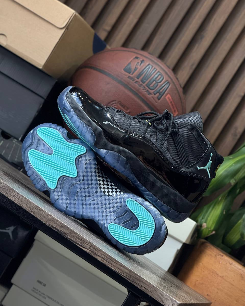 Air Jordan 11 Retro Black / Gamma Blue