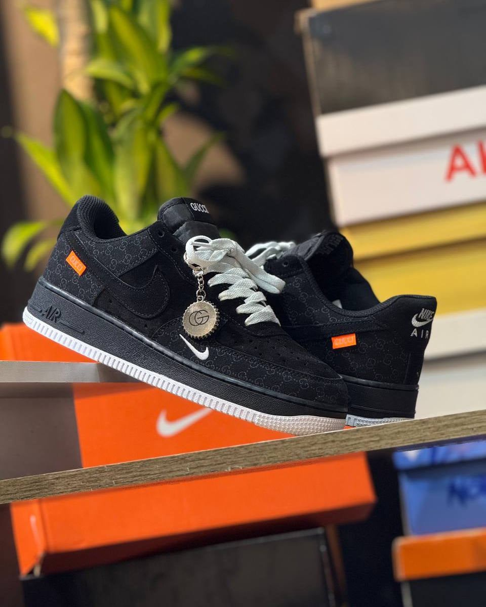 Nike Air Force 1 x Gucci Black Edition