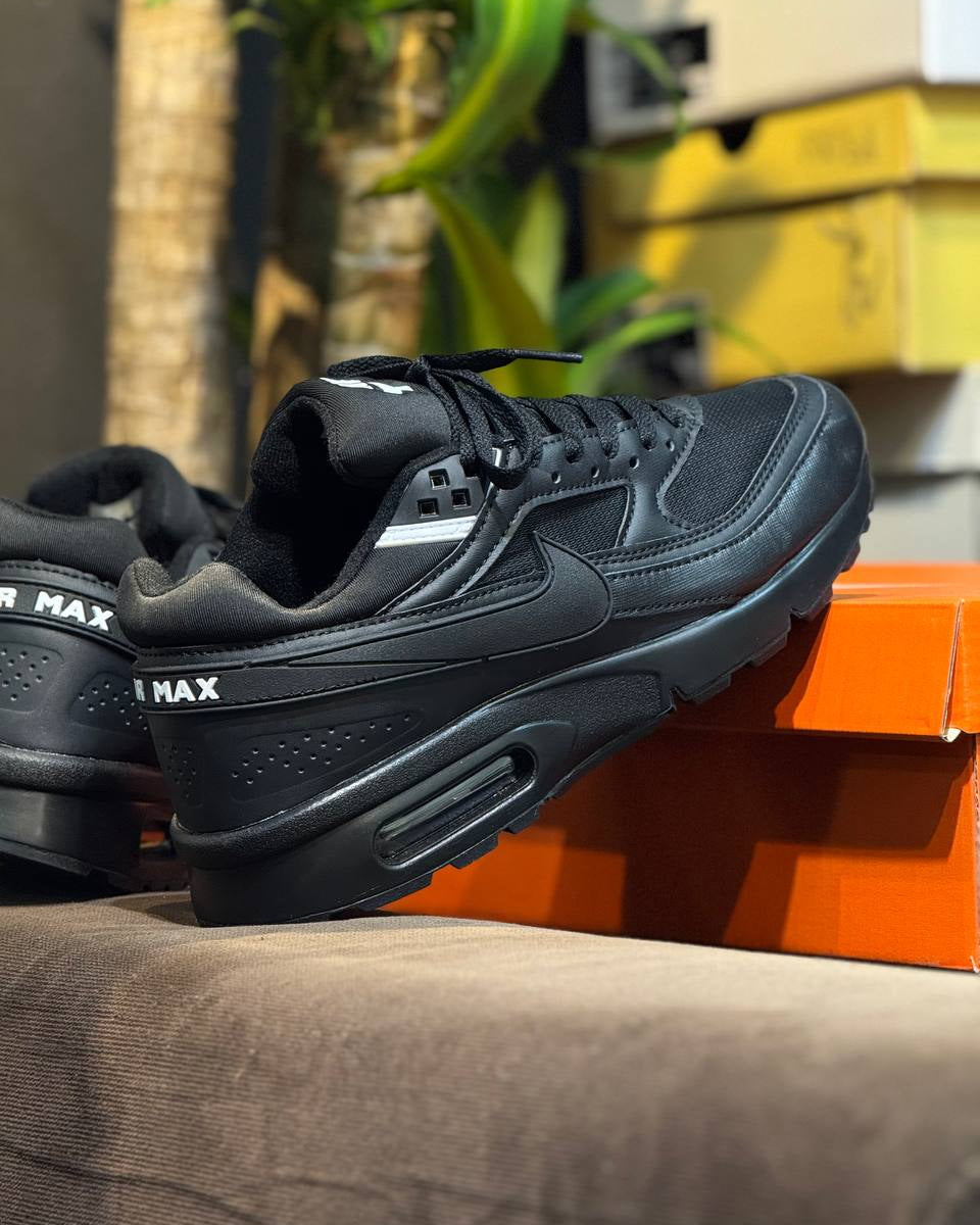 Nike Air Max BW “Triple Black”