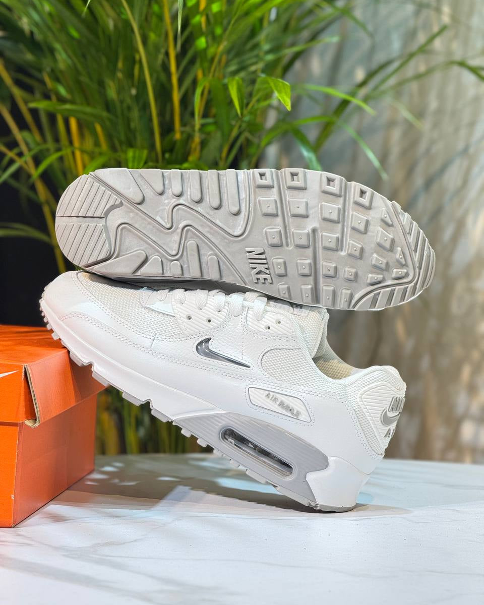 NIKE AIR MAX 90 JEWEL “LIGHT SMOKE GREY / TRIPLE WHITE”