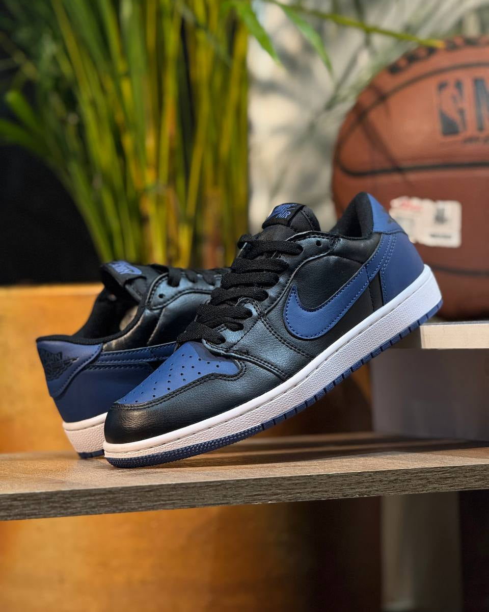 Air Jordan 1 Low “Royal Black”