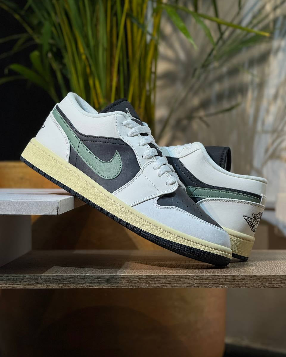 Air Jordan 1 Low “Shadow Green”