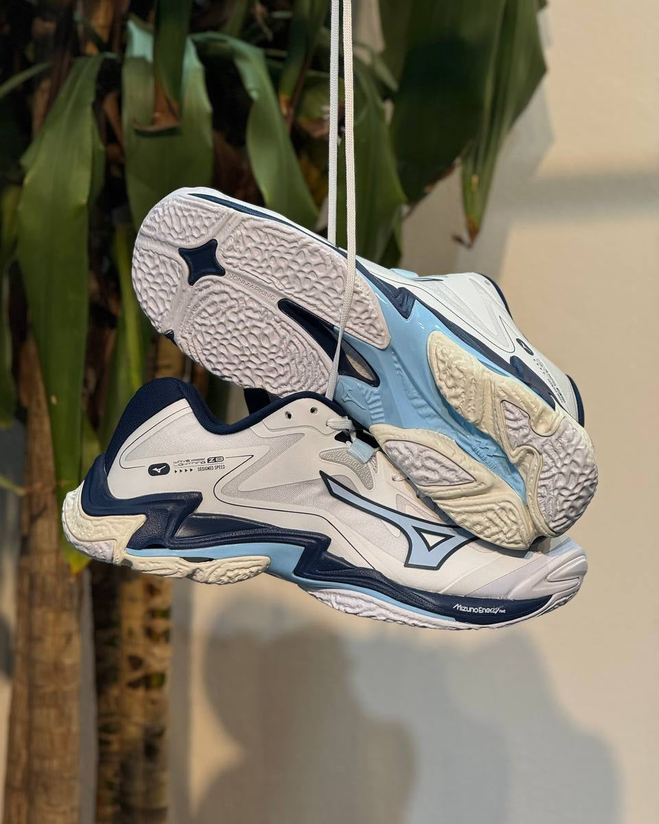 Mizuno Wave Lightning Z8 “White Ice”