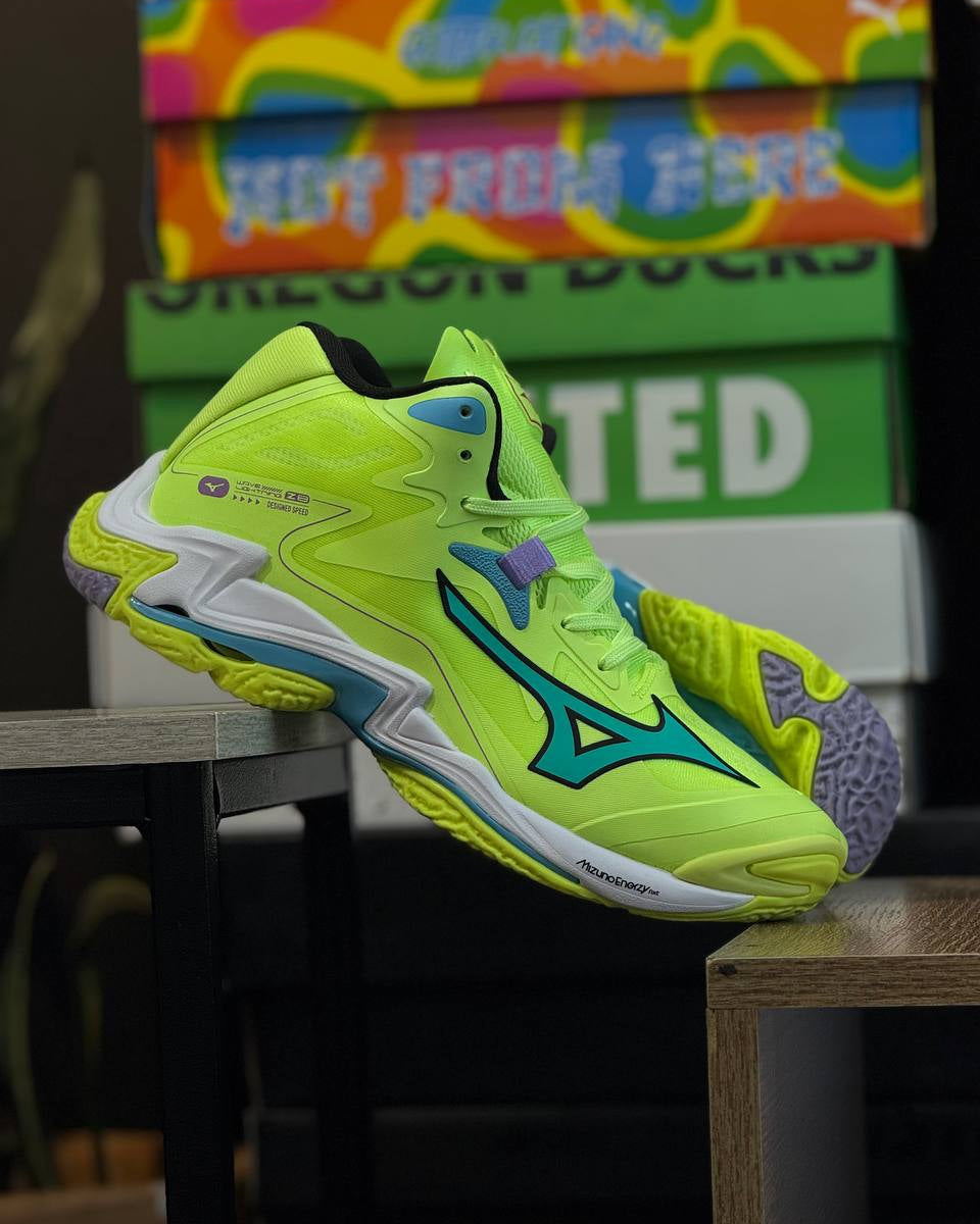 Mizuno Wave Lightning Z8 “Neon Voltage”