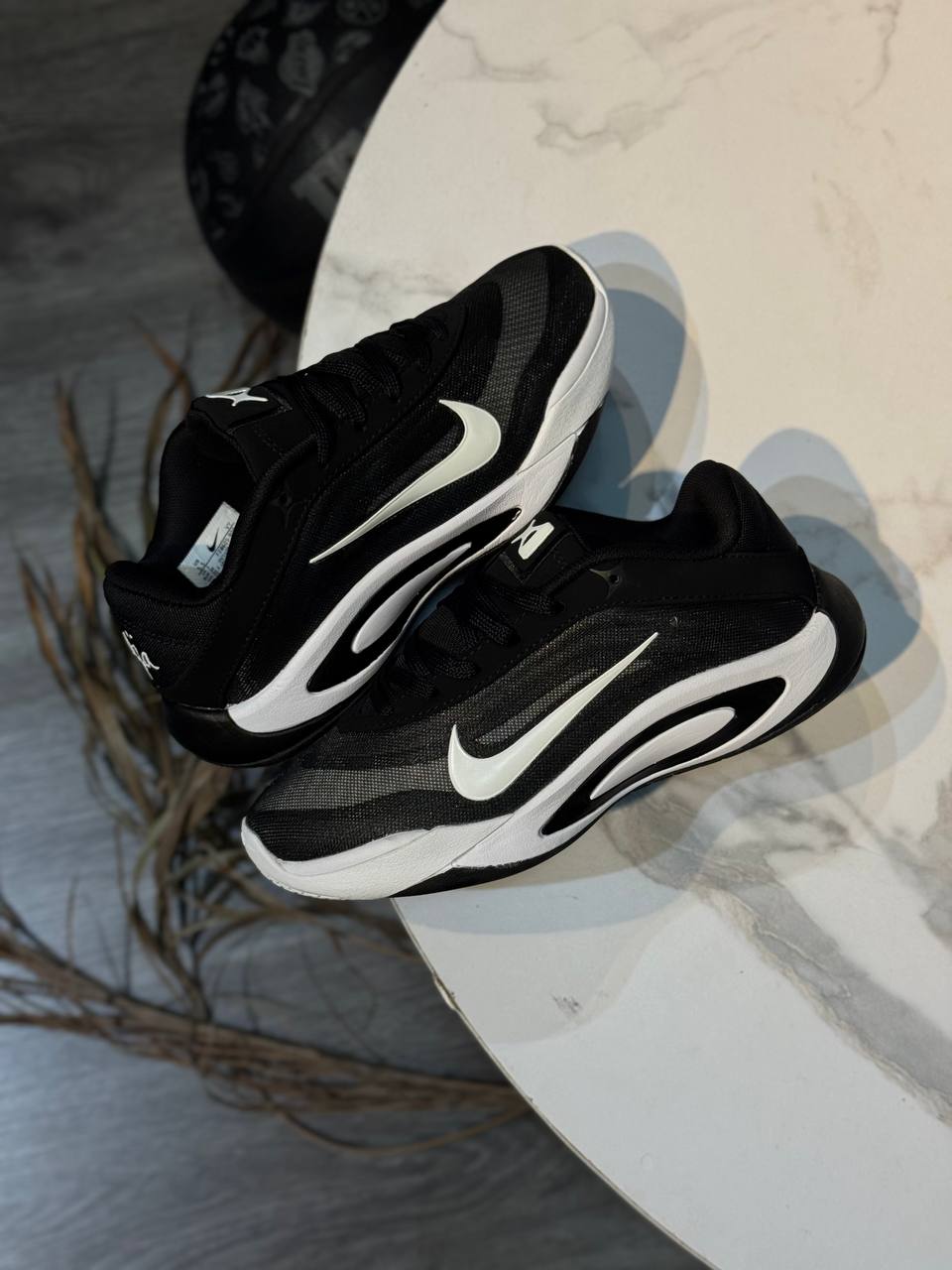 Nike LeBron 21 “Black & White”