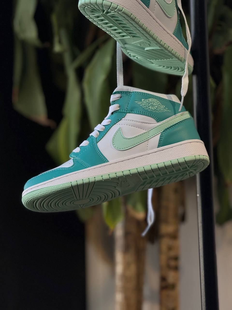 Air Jordan 1 Mid “Mint Foam”