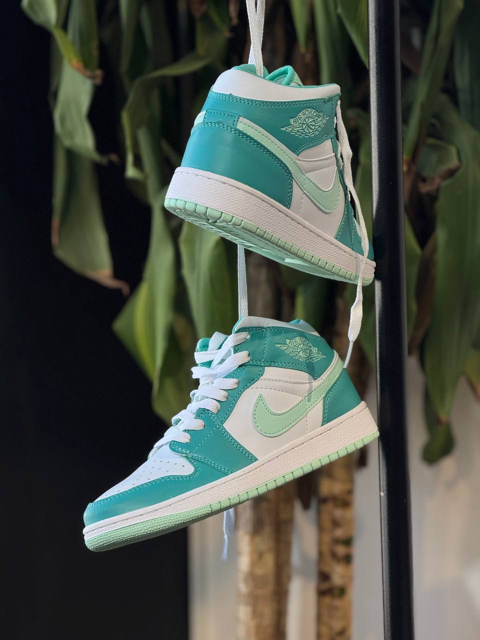 Air Jordan 1 Mid “Mint Foam”