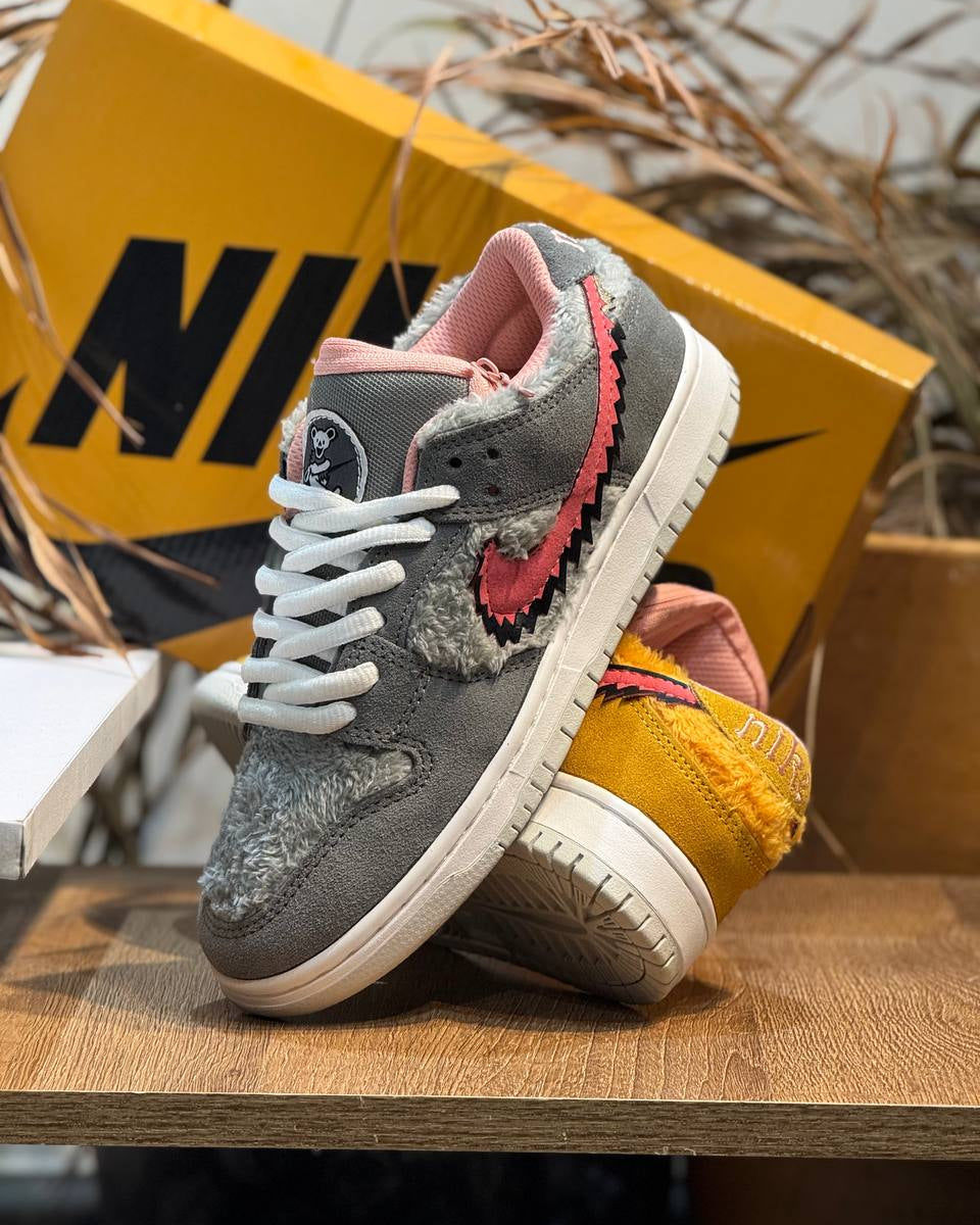 靴 Nike SB Dunk 25 Nike SB Dunk Low “Tom & Jerry” – Web Monkey Shoes