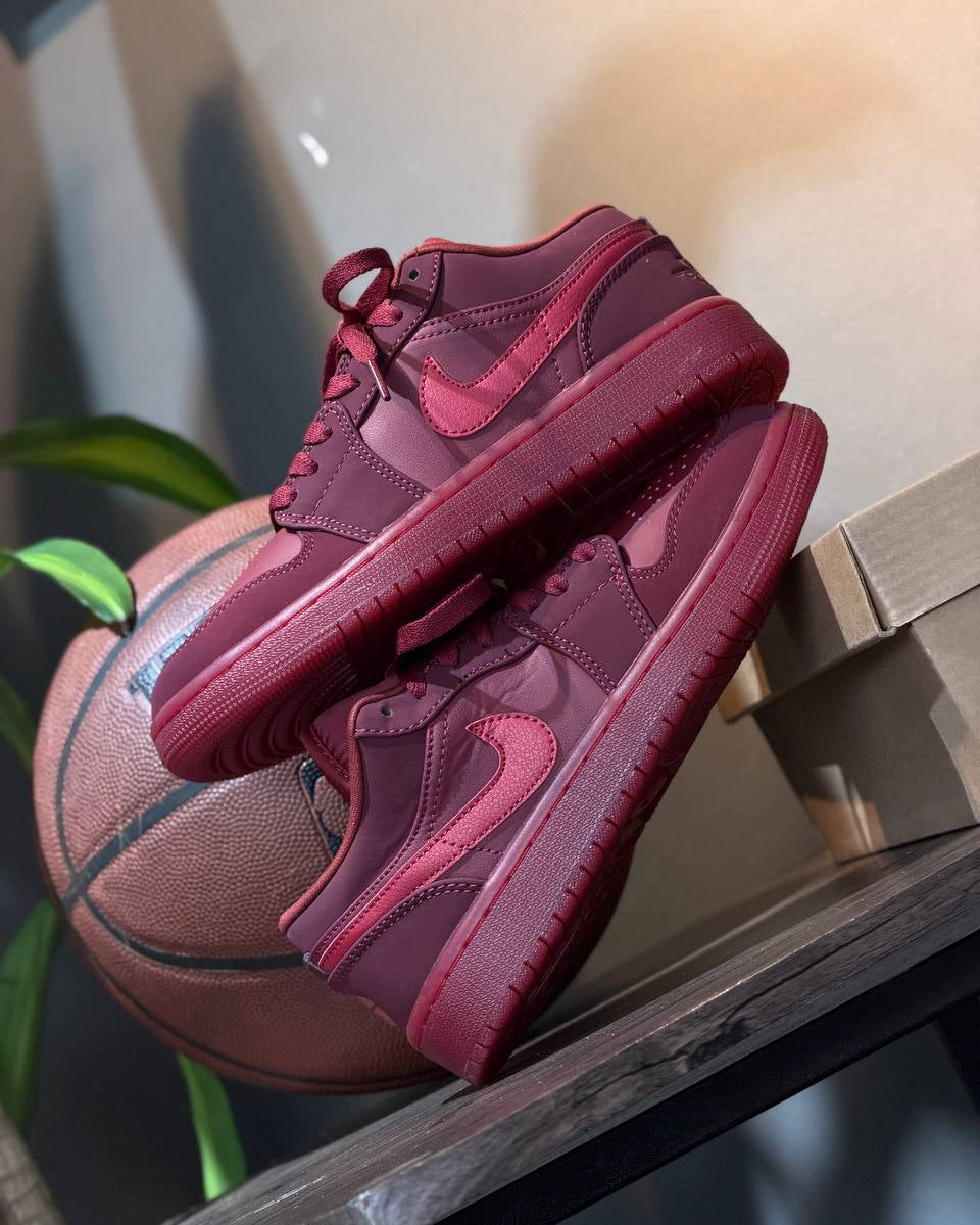 Air Jordan 1 Low SE “Valentine's Day”