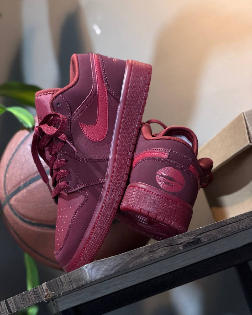 Air Jordan 1 Low SE “Valentine's Day”
