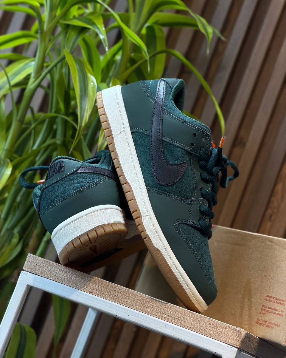 Nike SB Dunk Low Pro “Deep Fir”
