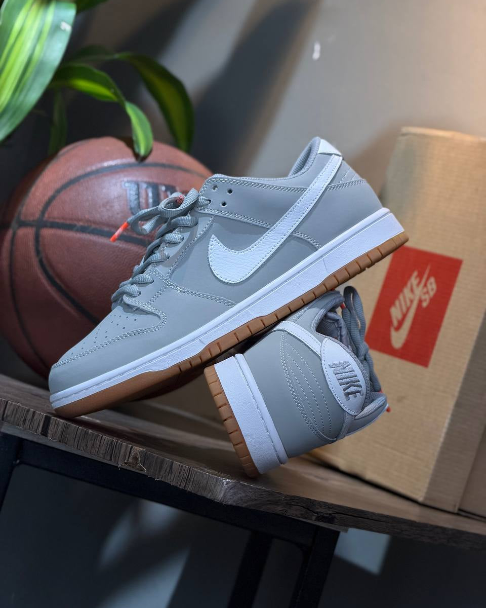 Nike SB Dunk Low Pro ISO Orange Label “Wolf Grey”