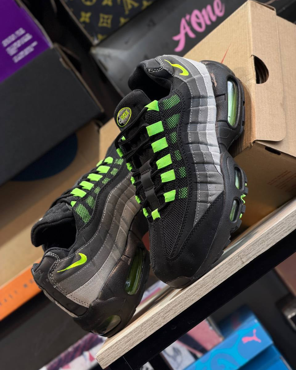 Nike Air Max 95 OG Big Bubble “Neon Yellow”