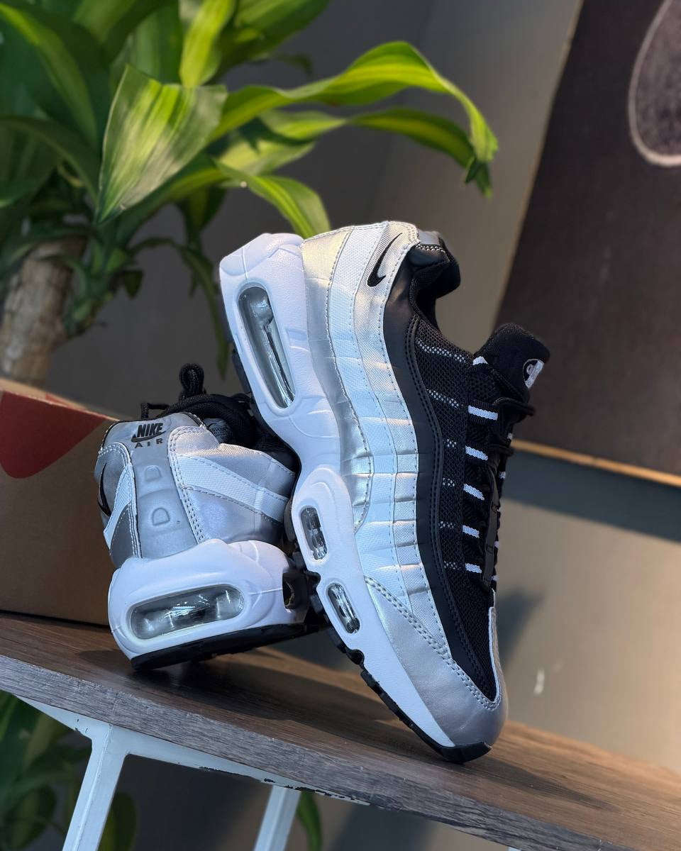 Nike Air Max 95 OG Big Bubble “Black / Metallic Silver”
