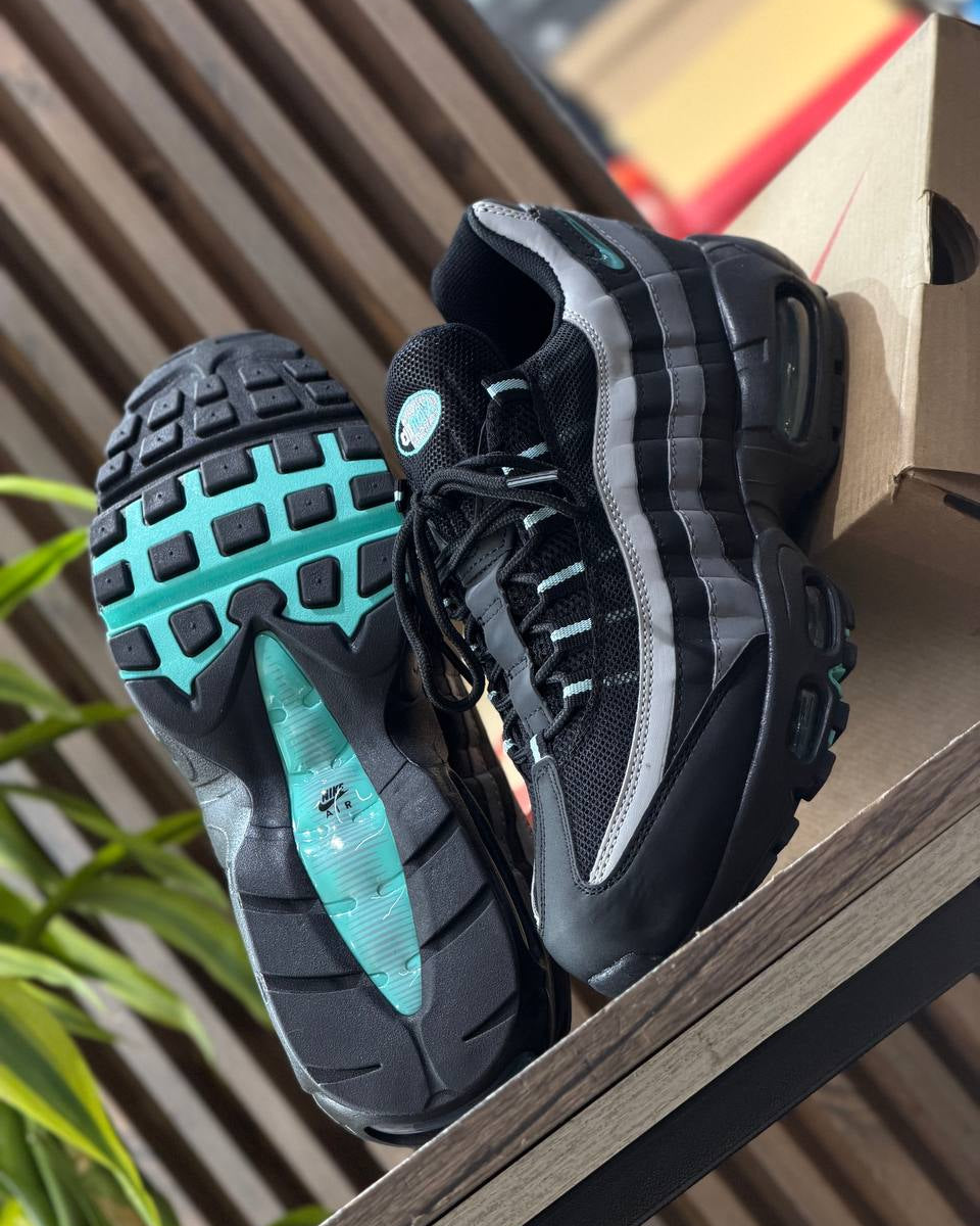 Nike Air Max 95 OG Big Bubble “Fresh Mint”