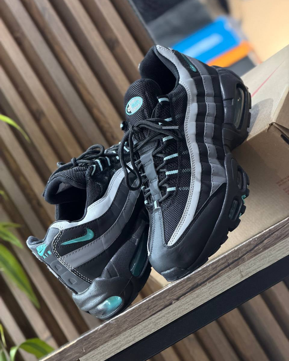 Nike Air Max 95 OG Big Bubble “Fresh Mint”