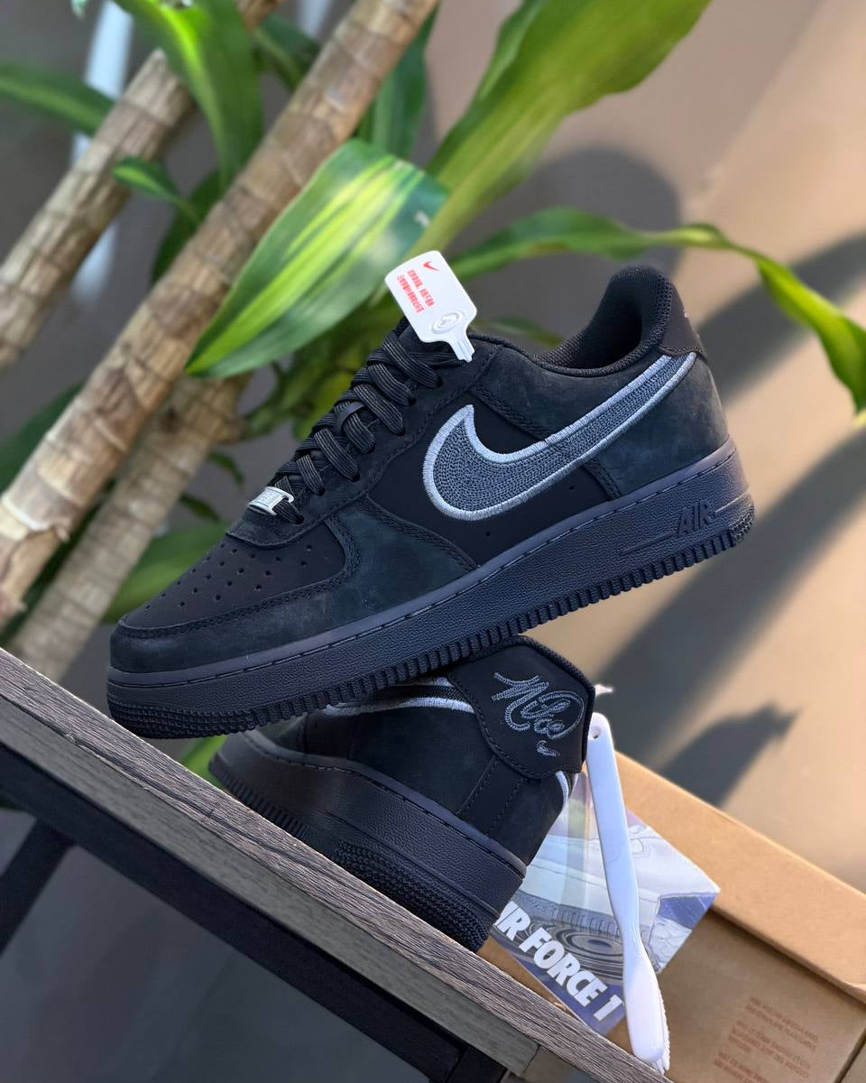 Nike Air Force 1 ’07 LV8 Black