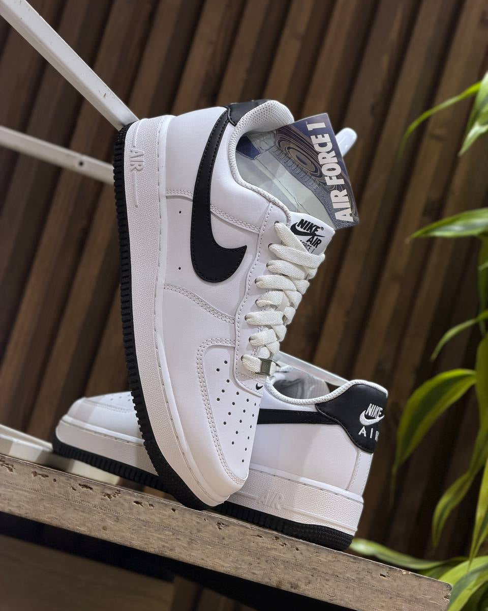 Nike Air Force 1 ’07 Low “White Black”