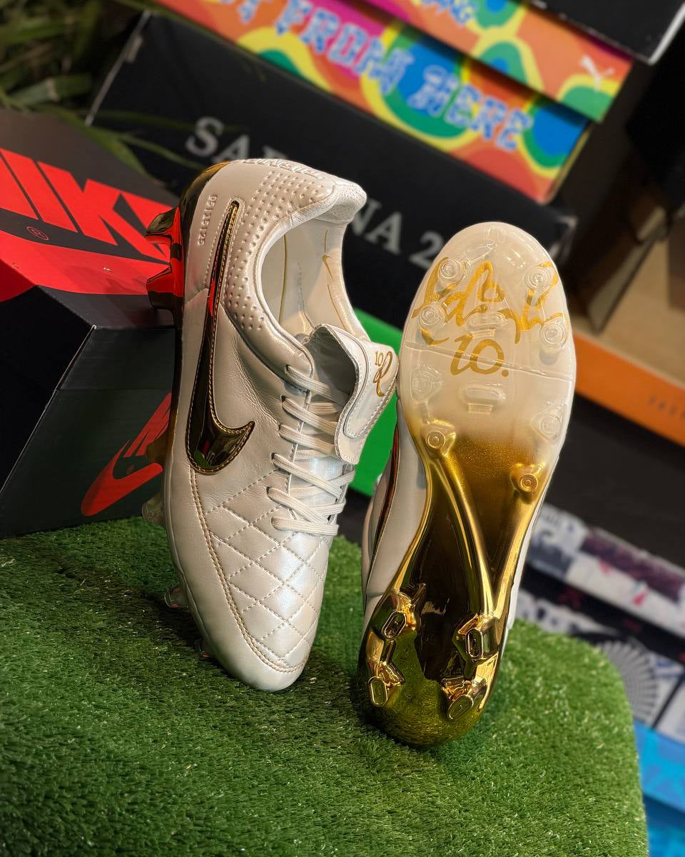Nike Air Legend Tiempo R10 FG “White/Metallic Gold”