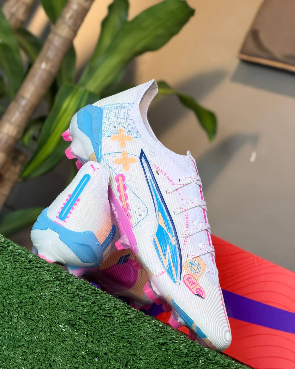PUMA Ultra 6 Ultimate FG KidSuper x Christian Pulisic