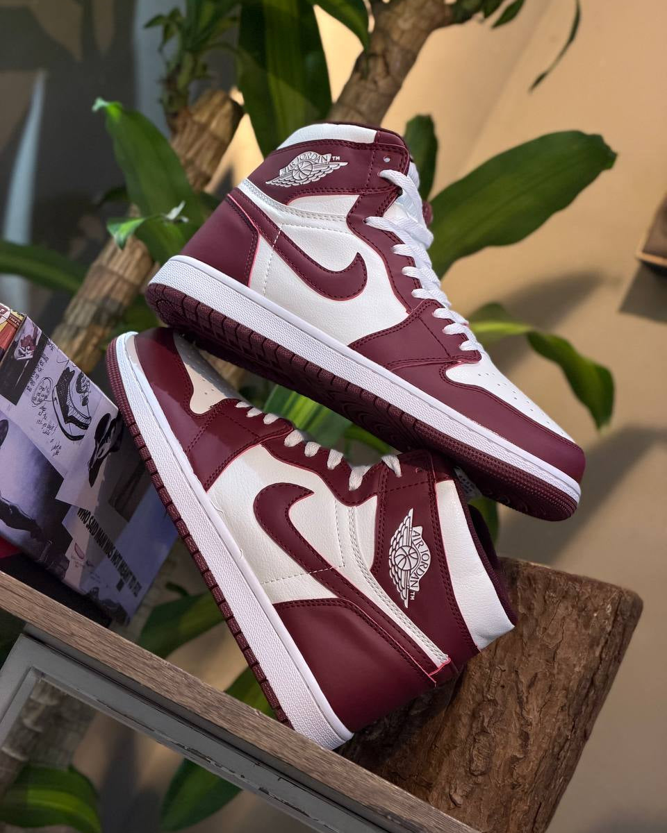 Air Jordan 1 Retro High OG “Team Red”