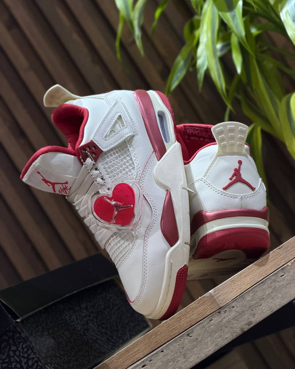 Air Jordan 4 Retro “Valentine’s Day”