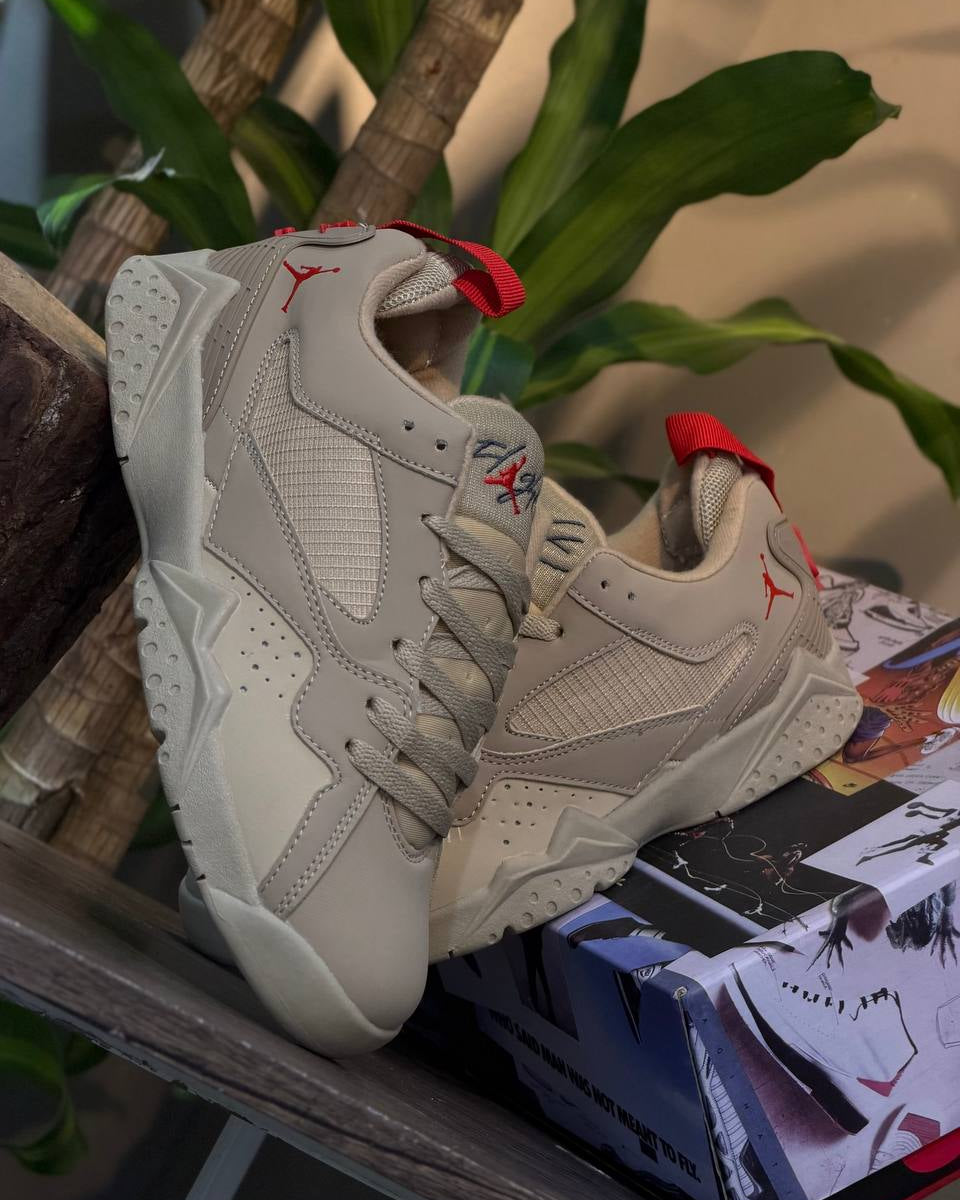 Jordan Flight Court “Sail”