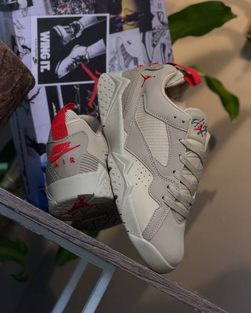 Jordan Flight Court “Sail”