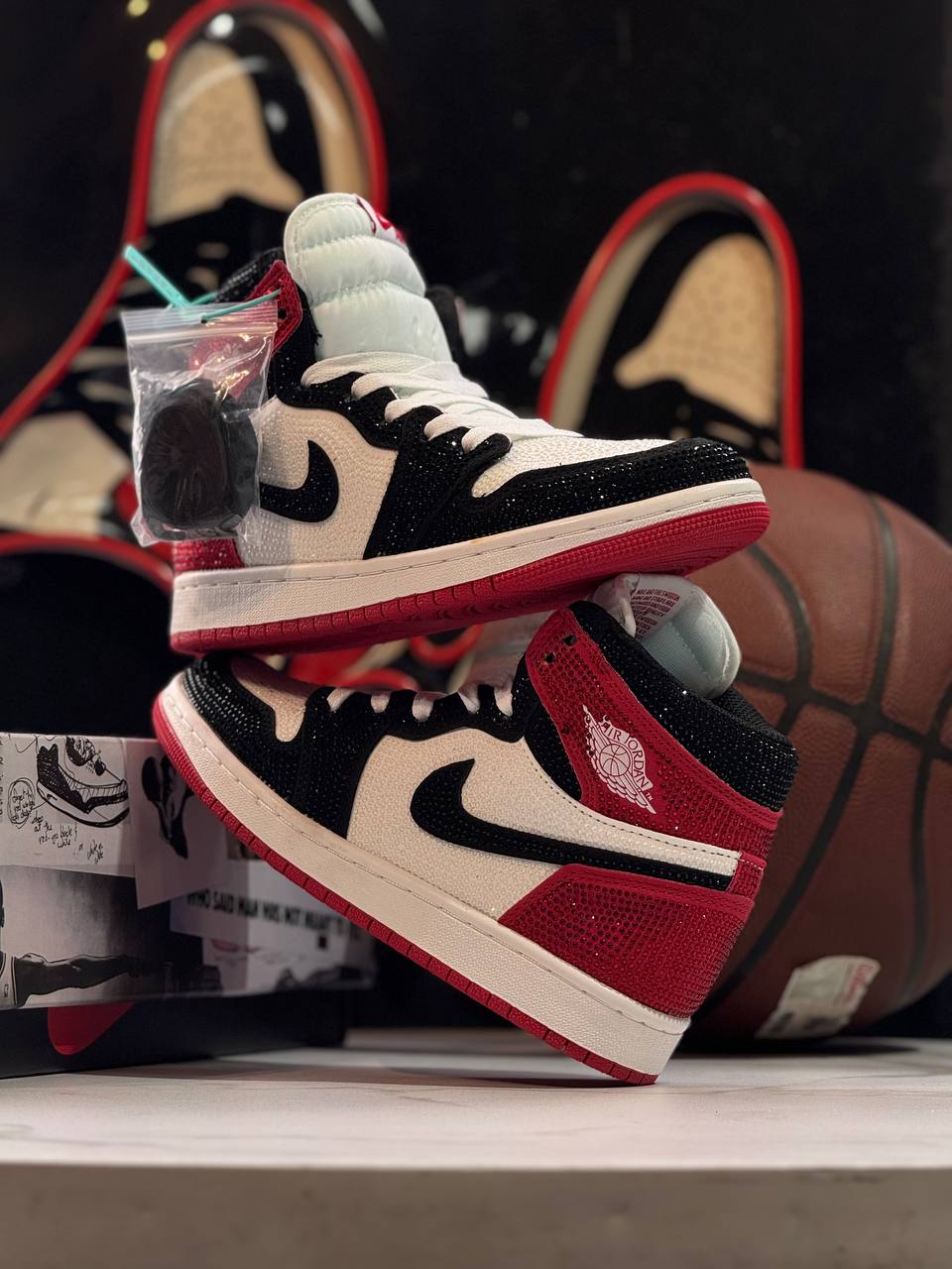 Air Jordan 1 Retro High OG “Chicago Crystal