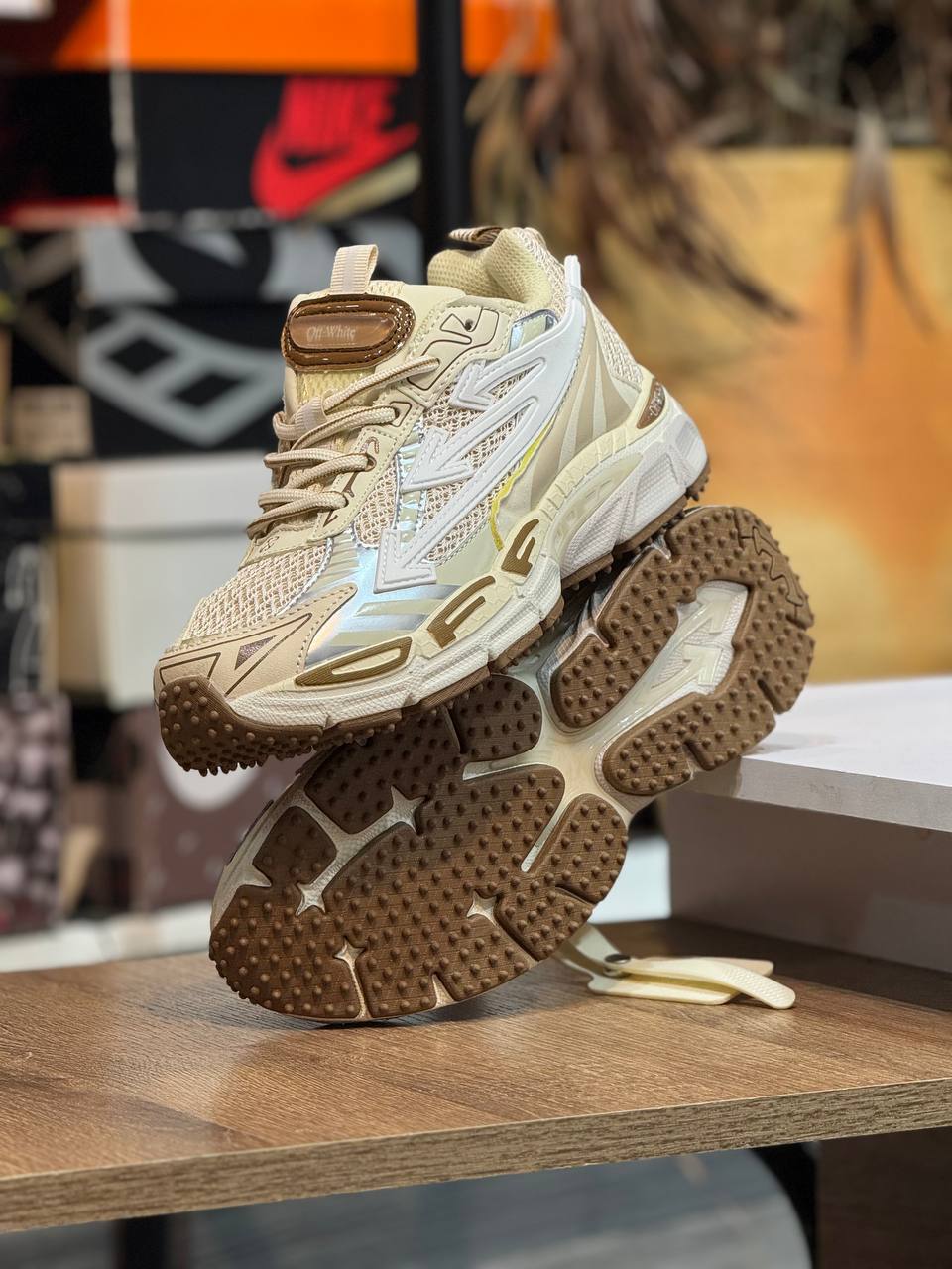 Off-White x Nike Zoom Vomero 5 “Light Bone